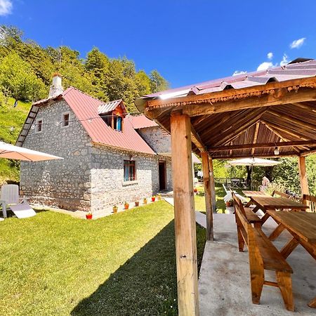 Guest House Gjelaj Theth Esterno foto