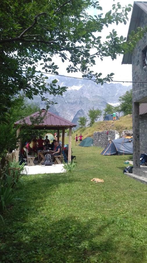 Guest House Gjelaj Theth Esterno foto