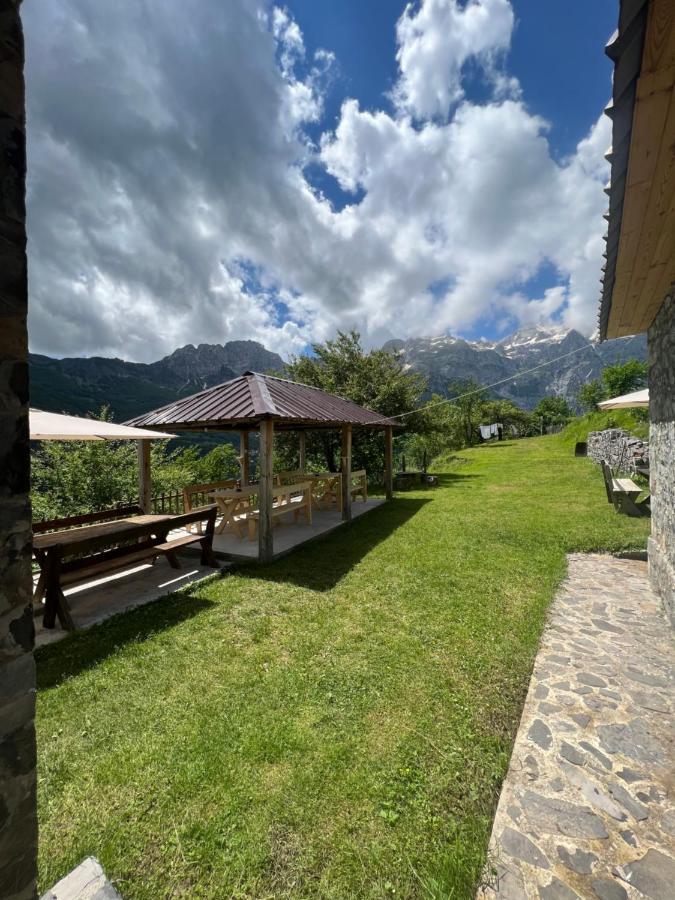 Guest House Gjelaj Theth Esterno foto