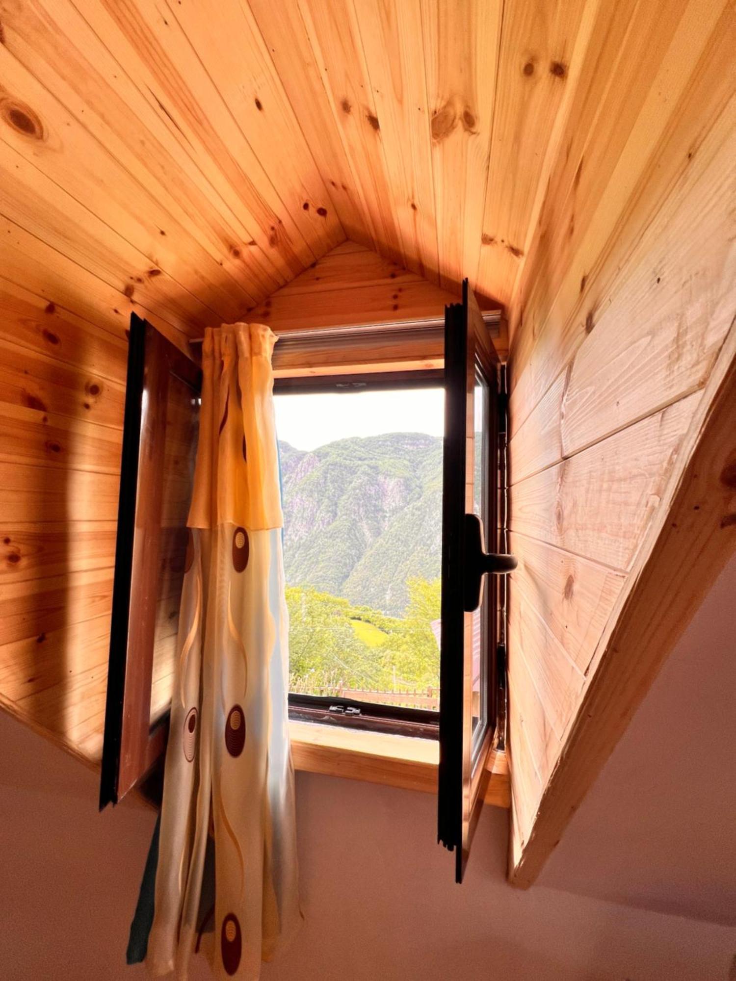 Guest House Gjelaj Theth Esterno foto